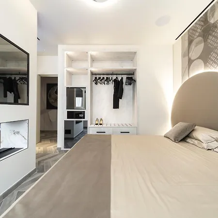 Tritone Luxury Suites Piazza del Popolo-3